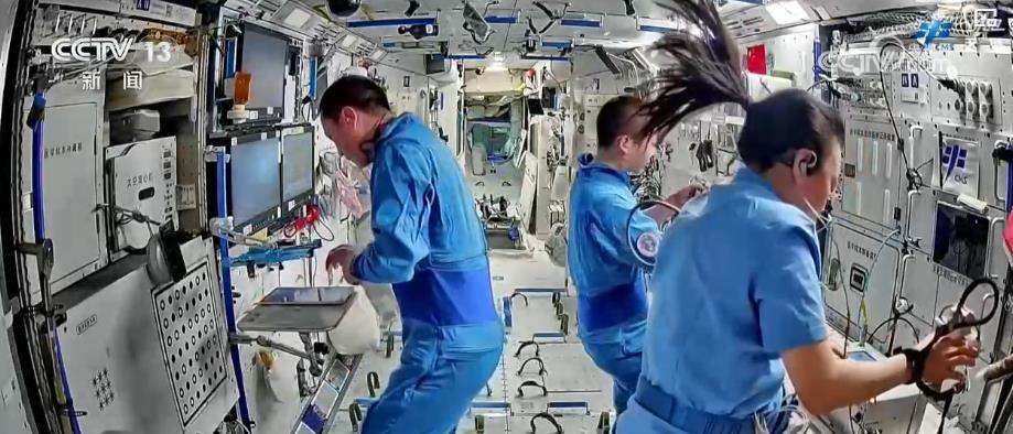 太空实验上新!神舟二十三号乘组完成多项在轨任务 太空实验上新!神舟二十三号乘组完成多项在轨任务