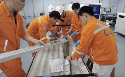 梦想号南海归来!我国深海钻探取心作业能力提升至5000米级 梦想号南海归来!我国深海钻探取心作业能力提升至5000米级