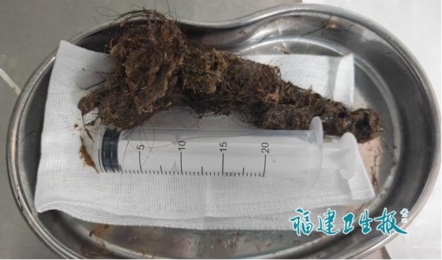 警惕 | 12岁女孩总喊肚子疼！医生一查傻眼！家长极易忽视……