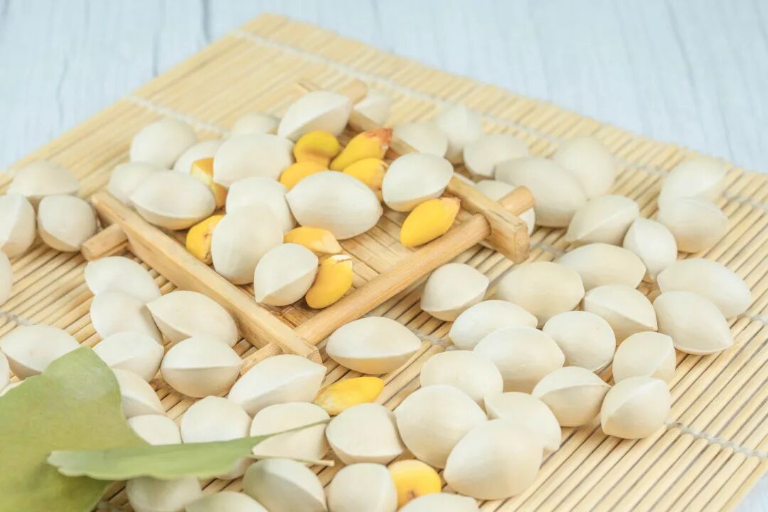 最近杭州街头大量出现,很多人捡回家吃!每年都有人进医院 最近杭州街头大量出现,很多人捡回家吃!每年都有人进医院