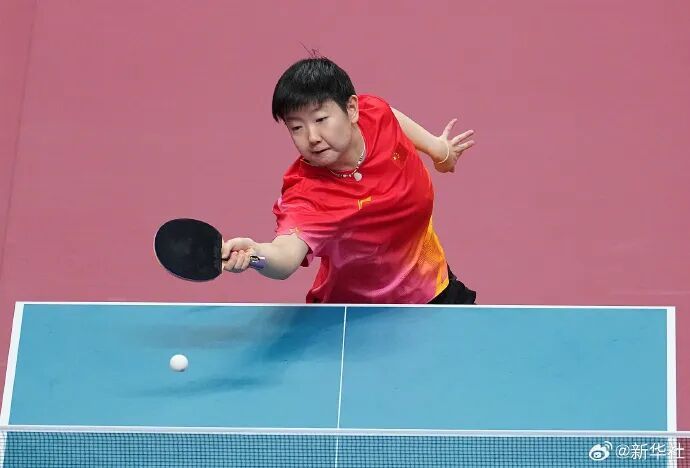 王曼昱战胜孙颖莎!中国队包揽金银牌 王曼昱战胜孙颖莎!中国队包揽金银牌