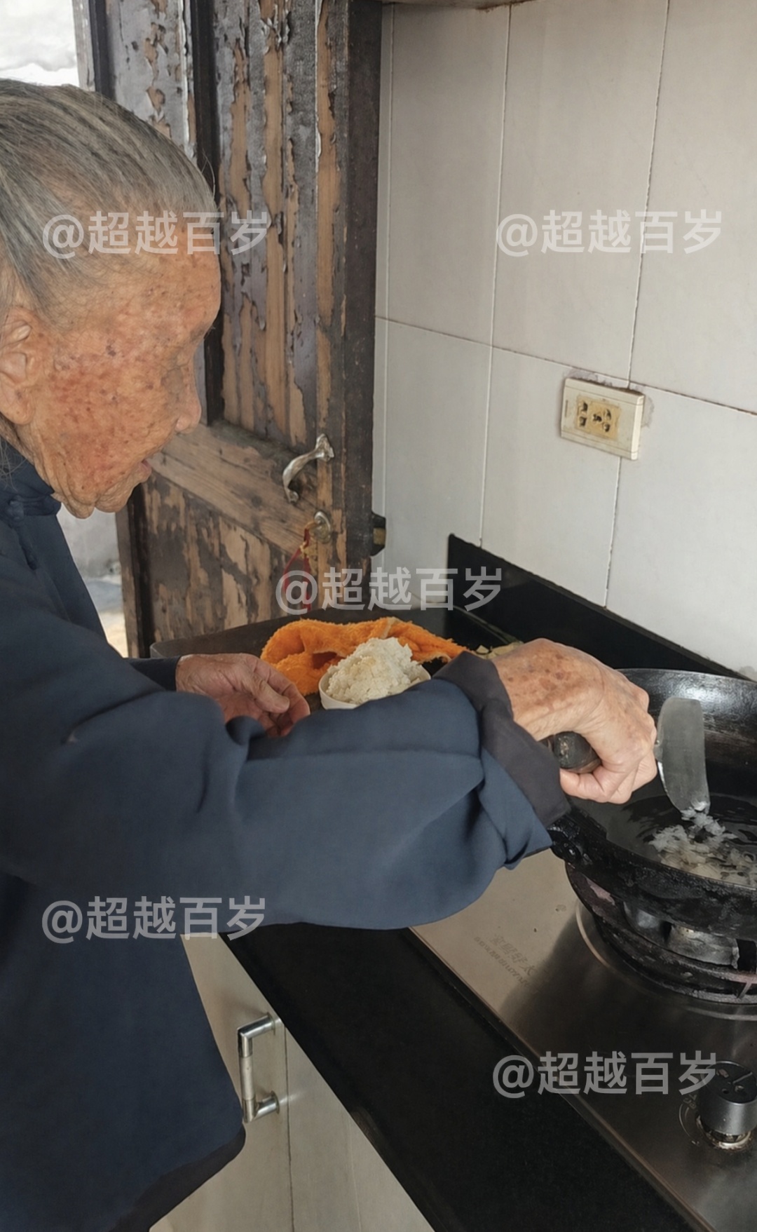 浙江103岁阿婆不喝牛奶、不吃补品，体检结果连当医生的外孙都很惊讶
