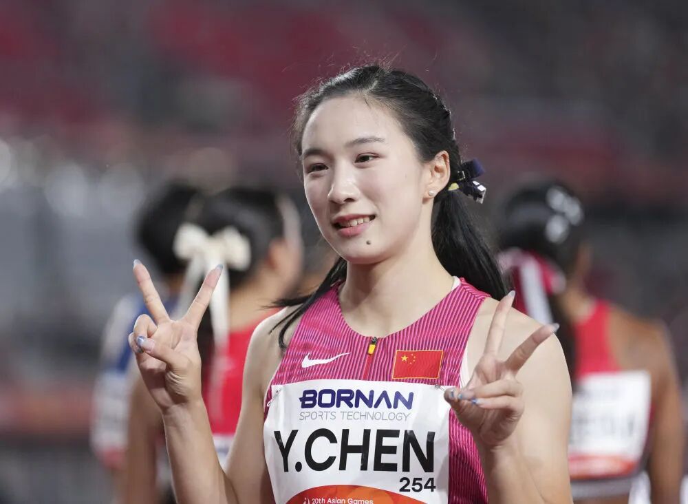 “很爽”!“亚洲女飞人”极限逆转! “很爽”!“亚洲女飞人”极限逆转!
