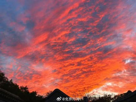 北京晚霞红遇上中国红
