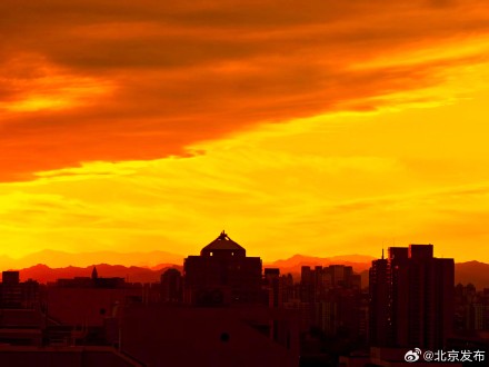 北京绝美晚霞喜迎国庆