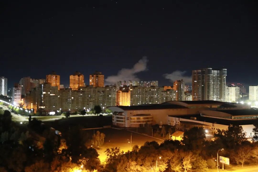 泽连斯基：乌多地遭空袭