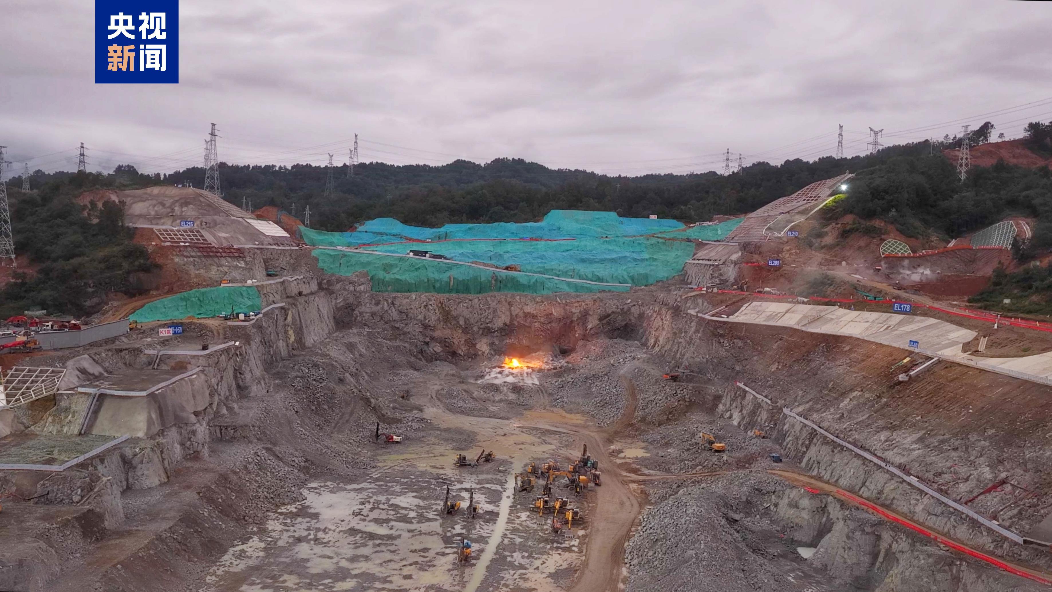 三峡枢纽新通道先行开挖区爆破开挖全部完成