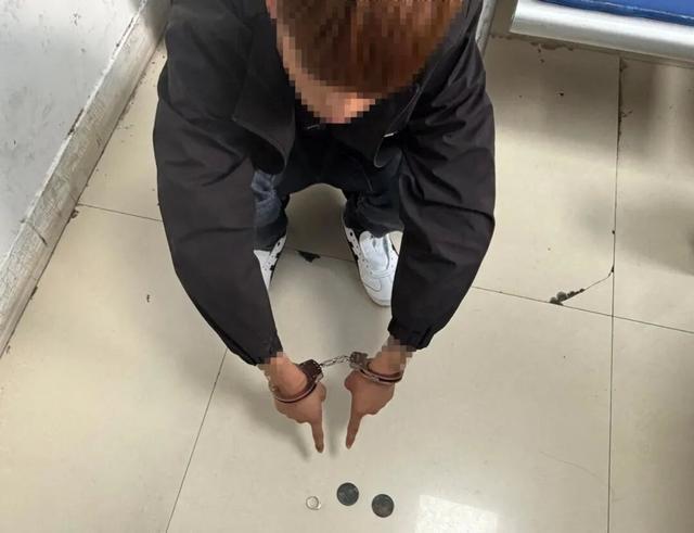车内财物被盗,聊城警方连夜疾驰 600 余里破案 车内财物被盗,聊城警方连夜疾驰 600 余里破案