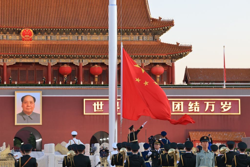 国庆升旗仪式在天安门广场举行 国庆升旗仪式在天安门广场举行