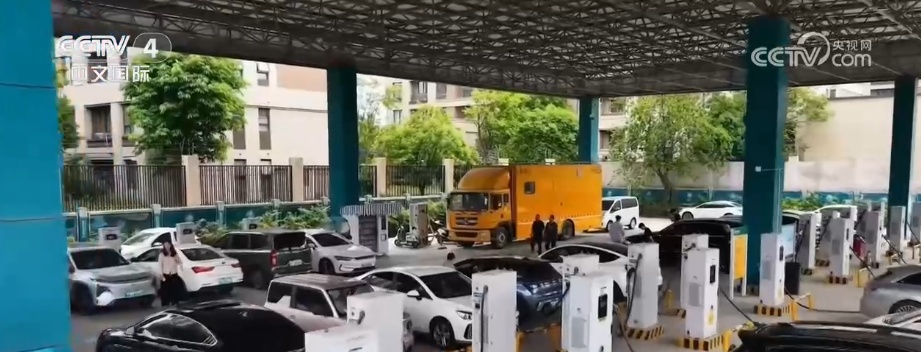国庆长假观察 | 长线游热度攀升 AI赋能“一段一策”“一点一策”防拥堵