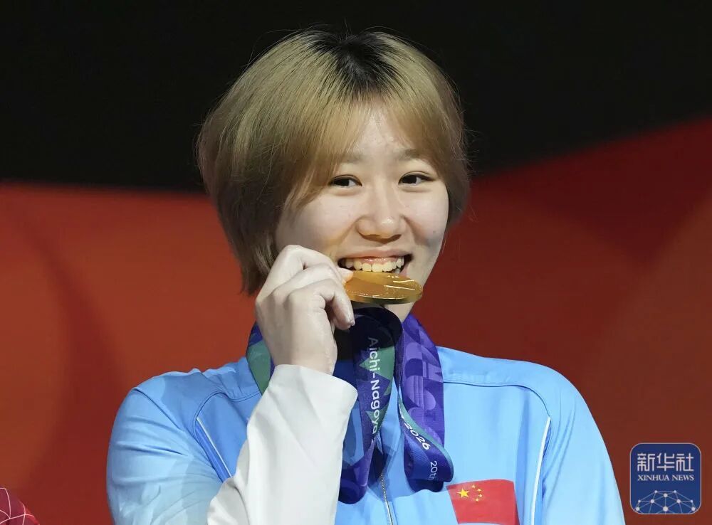 祝贺!23岁深圳攀岩“老将”张悦彤获亚运会攀岩女子攀石冠军! 祝贺!23岁深圳攀岩“老将”张悦彤获亚运会攀岩女子攀石冠军!