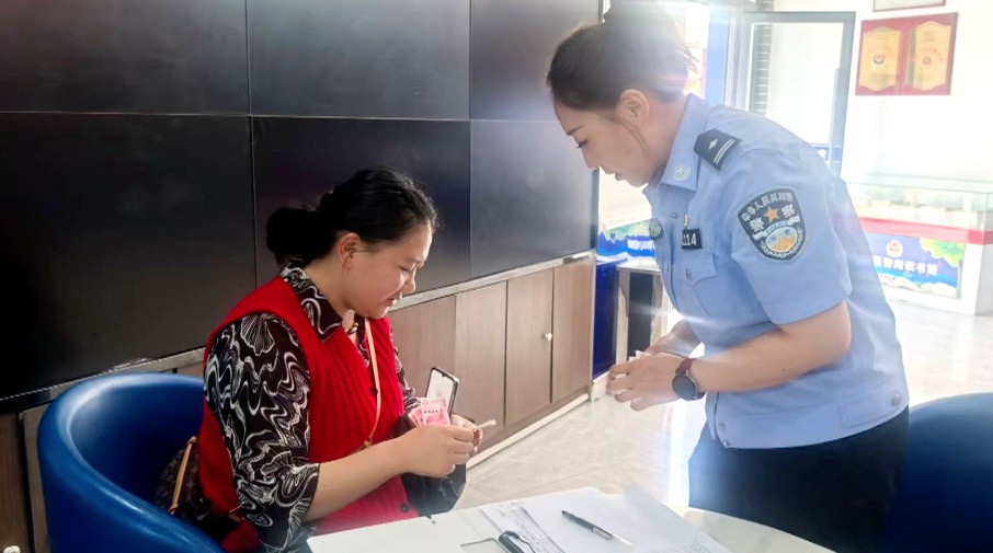 什么样的人，可以站在天安门观礼台上，看国庆升国旗仪式？