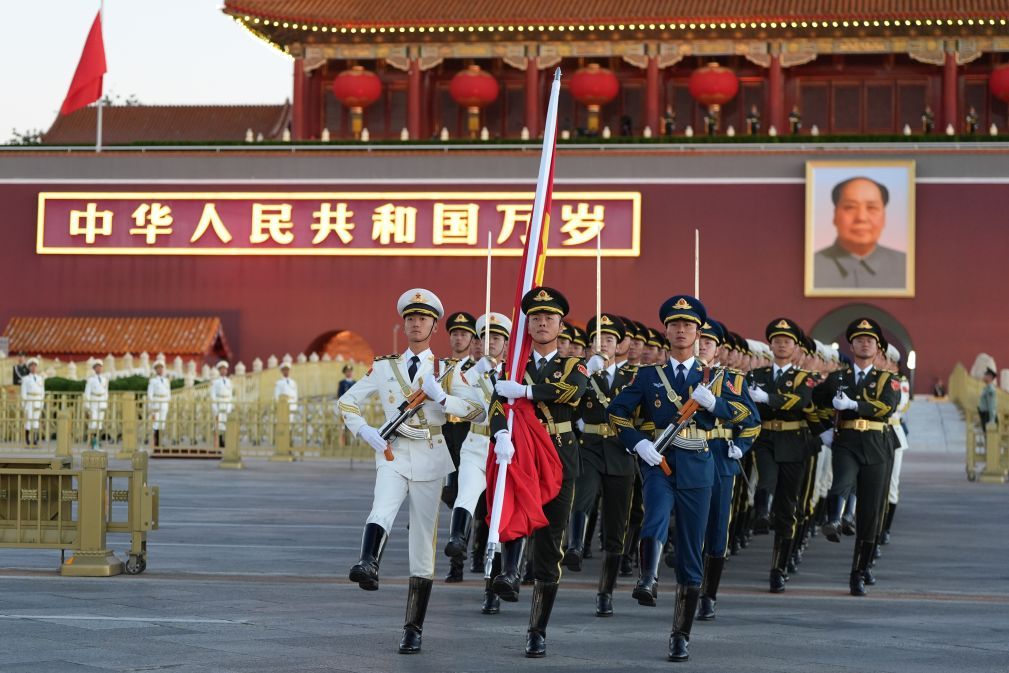国庆升旗仪式在天安门广场举行 国庆升旗仪式在天安门广场举行