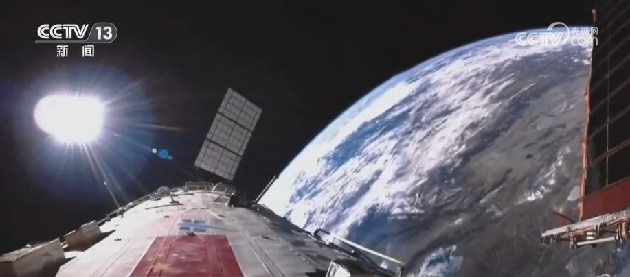 最远、最深、最高,五星红旗闪耀天地极限!最动人“中国红”是永不褪色的信仰之旗 最远、最深、最高,五星红旗闪耀天地极限!最动人“中国红”是永不褪色的信仰之旗