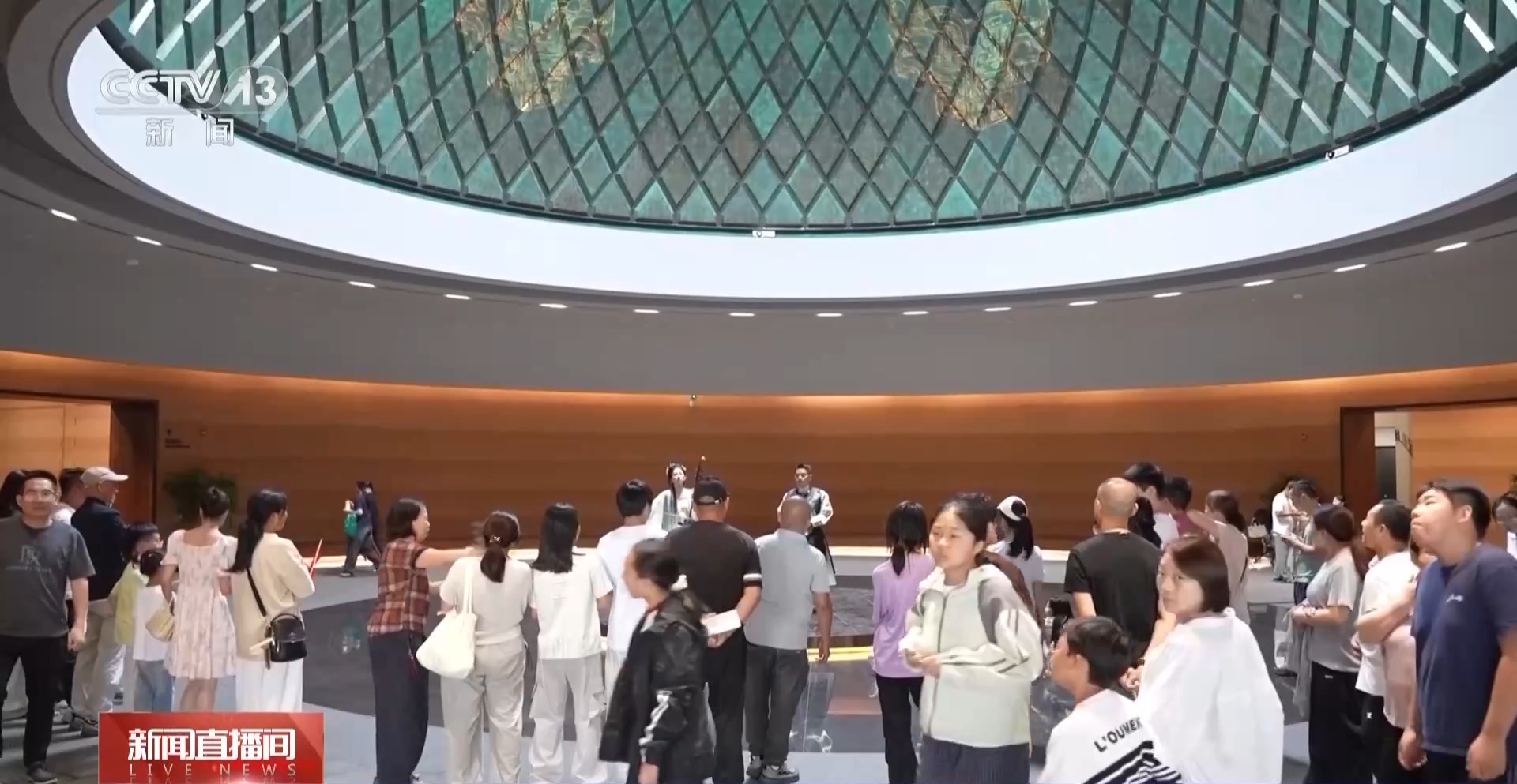 山水文博齐亮相 各地沉浸式体验点亮假期文旅市场