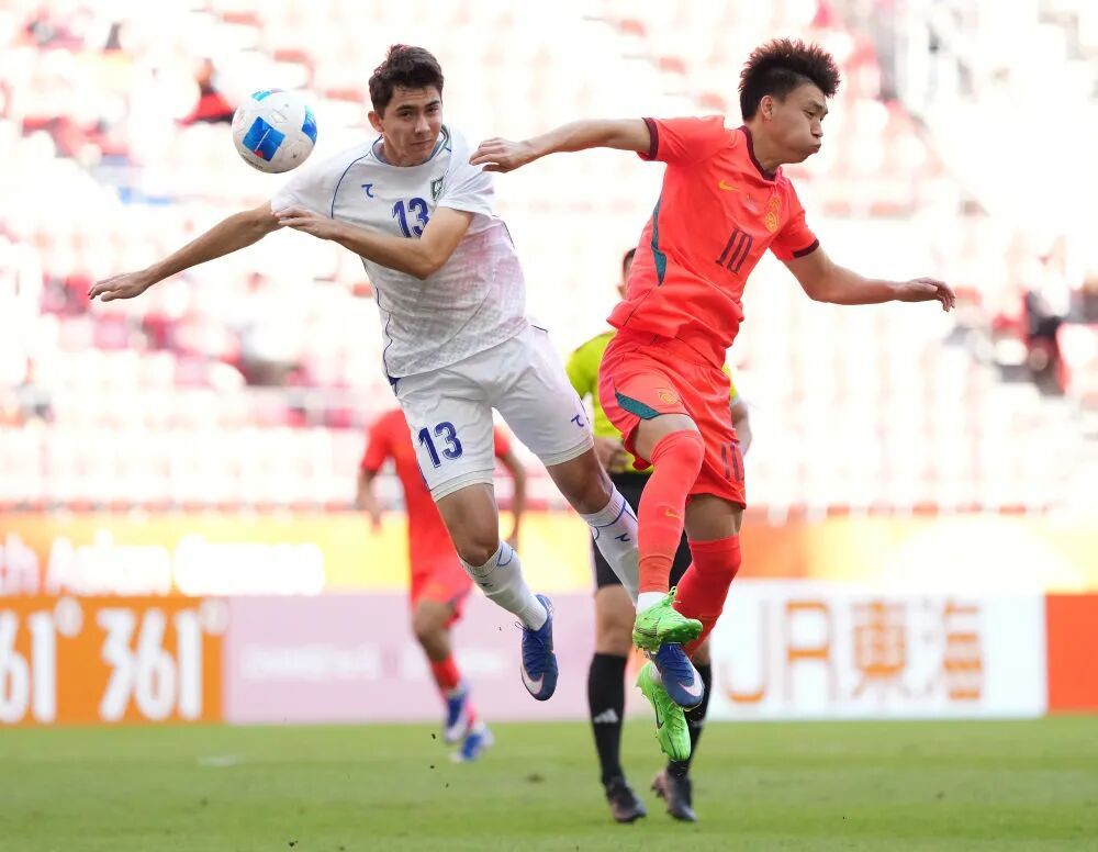 中国U23男足战胜乌兹别克斯坦,时隔28年再获亚运会男足铜牌 中国U23男足战胜乌兹别克斯坦,时隔28年再获亚运会男足铜牌