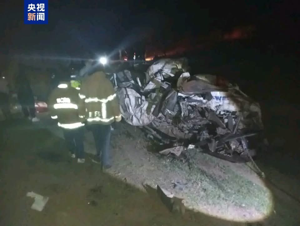 肯尼亚马库埃尼郡发生一起严重交通事故致17死