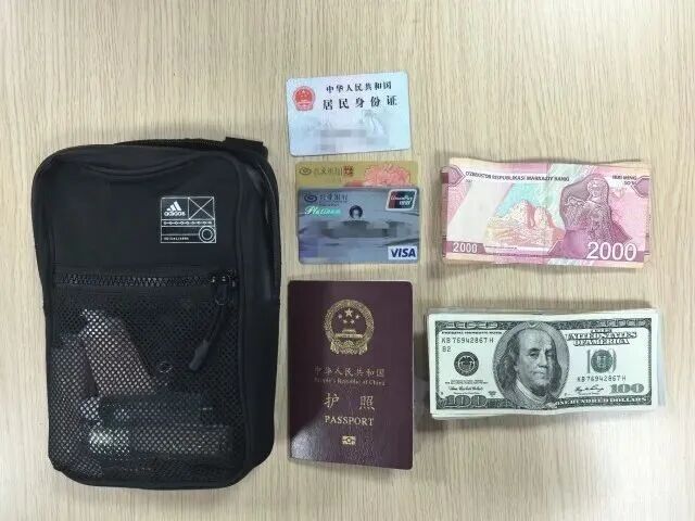 “包不见了，恐怕要损失几十万元生意！”这时一通电话打了过来……