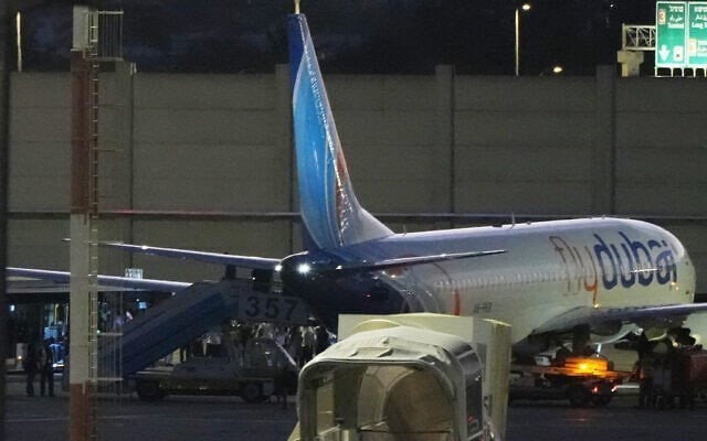 迪拜航空驾驶舱冲突袭击者信息披露：曾因安全隐患被阿曼航司停飞，后转为行政岗位