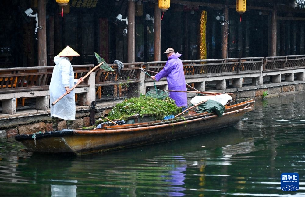 不打烊的城市“管家” 不打烊的城市“管家”