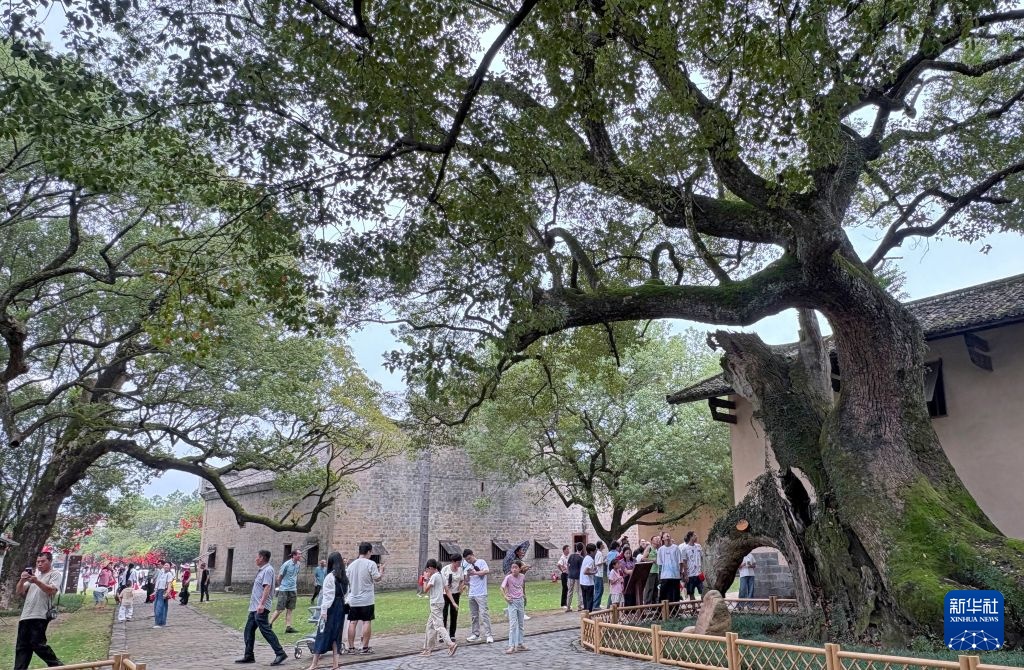 赓续长征精神 奋进复兴征程丨长征出发地 红色资源托起老区振兴 赓续长征精神 奋进复兴征程丨长征出发地 红色资源托起老区振兴