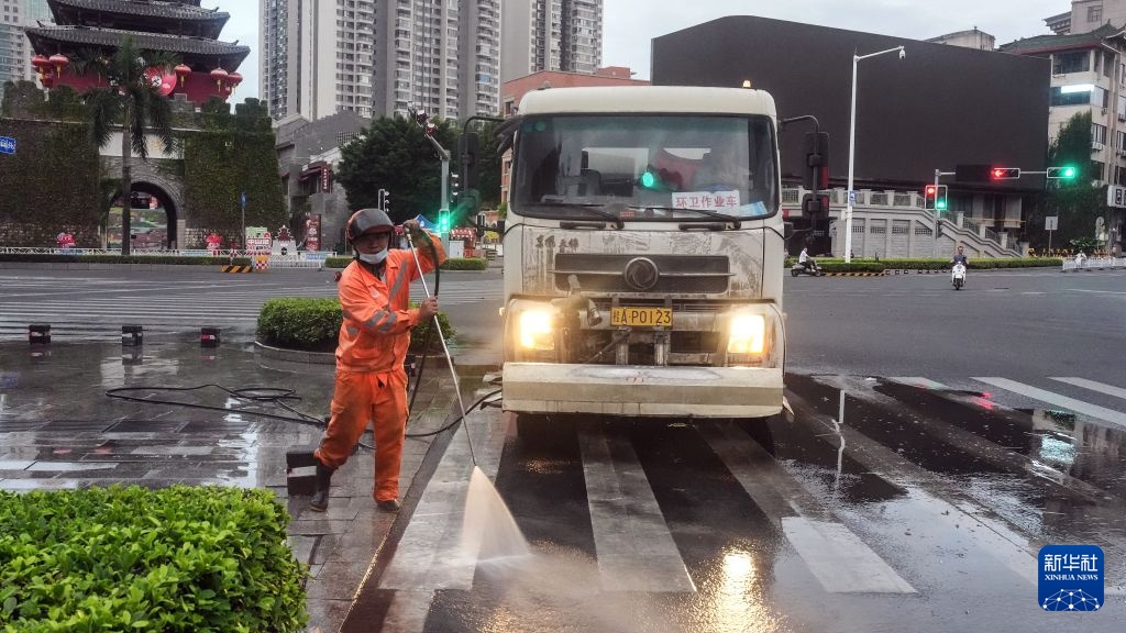 不打烊的城市“管家” 不打烊的城市“管家”