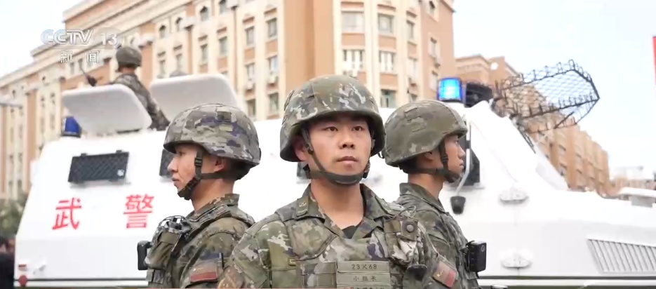 人民子弟兵以坚守为祖国庆生 用实际行动守护万家团圆 人民子弟兵以坚守为祖国庆生 用实际行动守护万家团圆