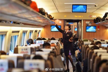 10月4日全国铁路预计发送旅客2035万人次 10月4日全国铁路预计发送旅客2035万人次