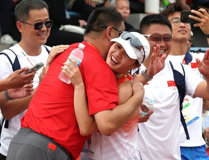 “Who is the first? China! （谁是第一？中国！）”