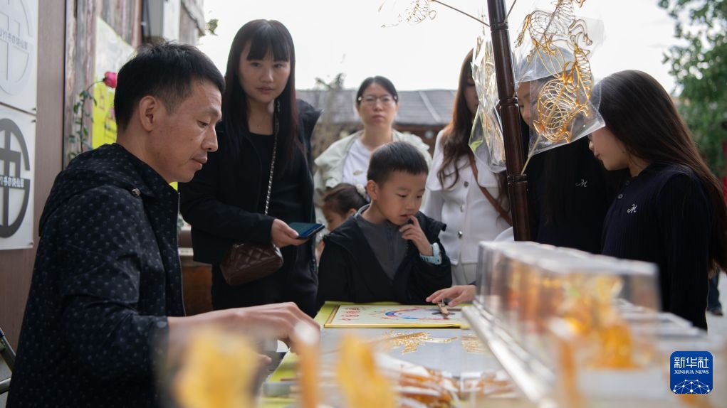 假日消费展现新动能 假日消费展现新动能