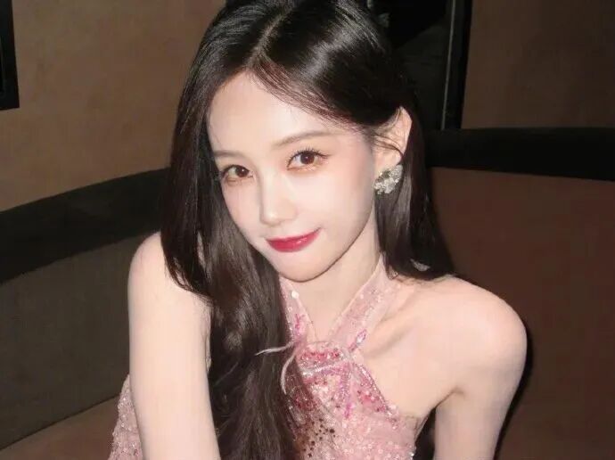 演员李一桐自曝被骗钱骗感情：活了30多岁，总会被骗过的，吃一堑长一智