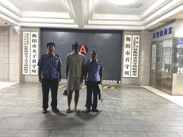 你的车可能被“气垫”撑开缝隙!石鼓警方破获盗窃车内财物案 你的车可能被“气垫”撑开缝隙!石鼓警方破获盗窃车内财物案
