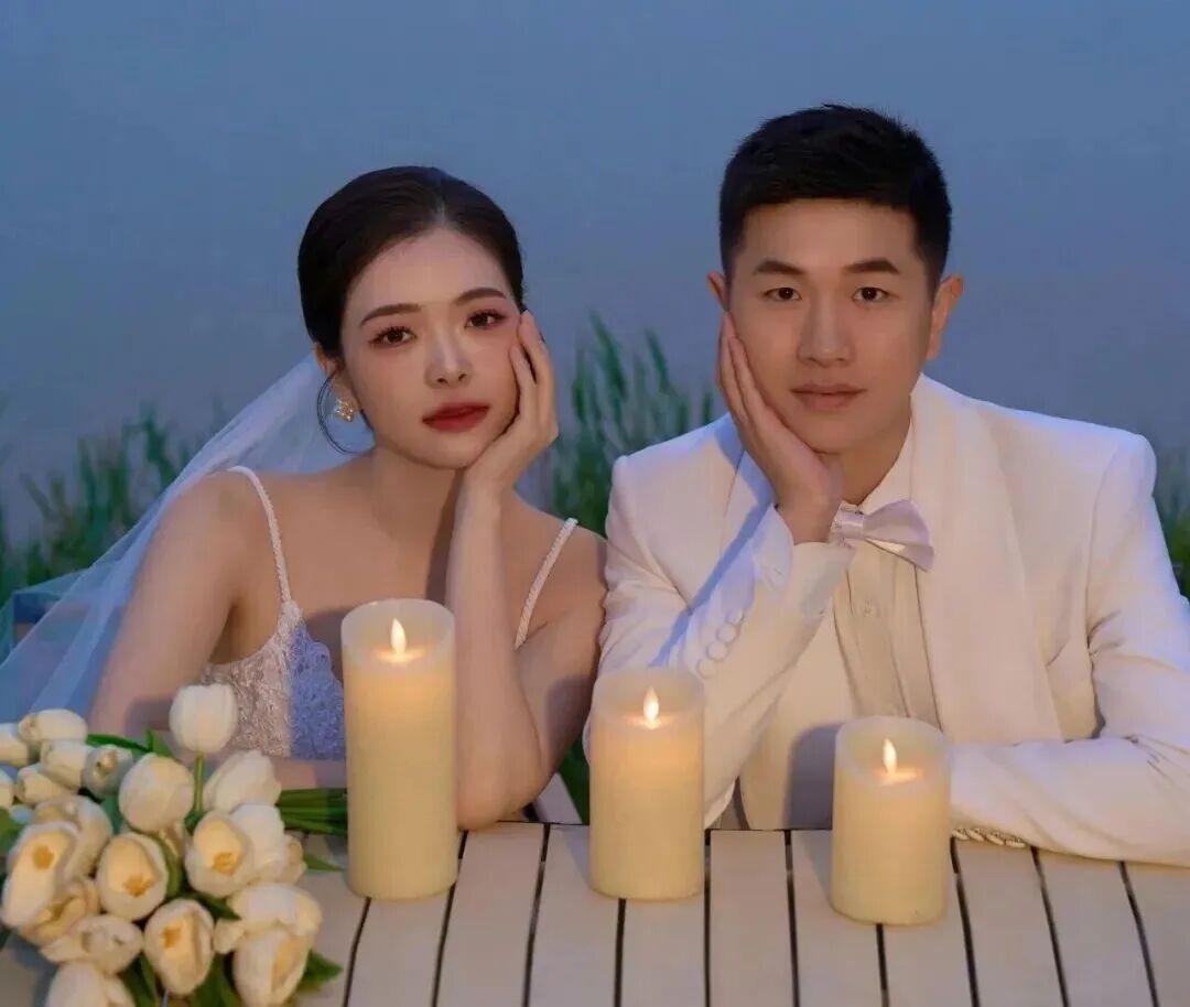 “一个在天上飞，一个在地上守”，少校飞行员嫁给陆航上尉！战友：怎么追到的？