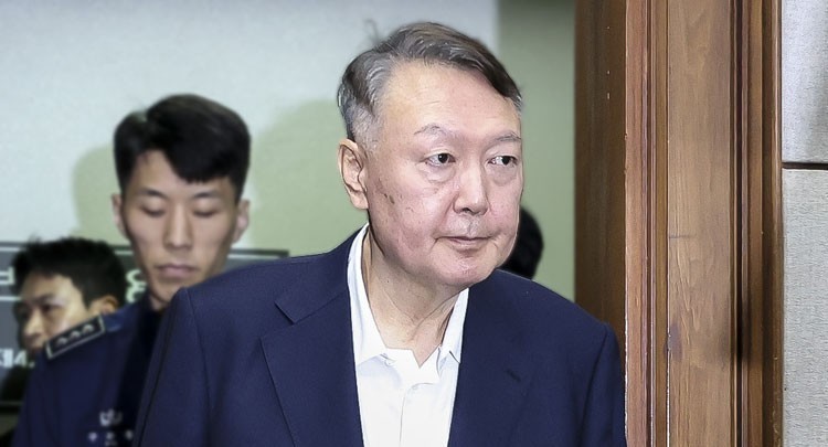 韩国前总统尹锡悦涉嫌违反《政治资金法》案二审被判无罪