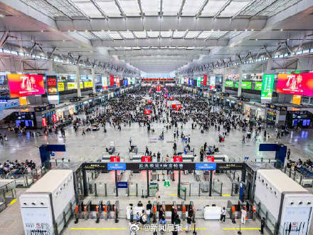 迎国庆假期返程最高峰!铁路上海站预计今日到达84.4万人次 迎国庆假期返程最高峰!铁路上海站预计今日到达84.4万人次