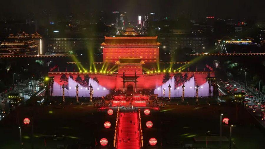 入境游、“奔县游”和夜经济，给这个国庆假期带来什么？