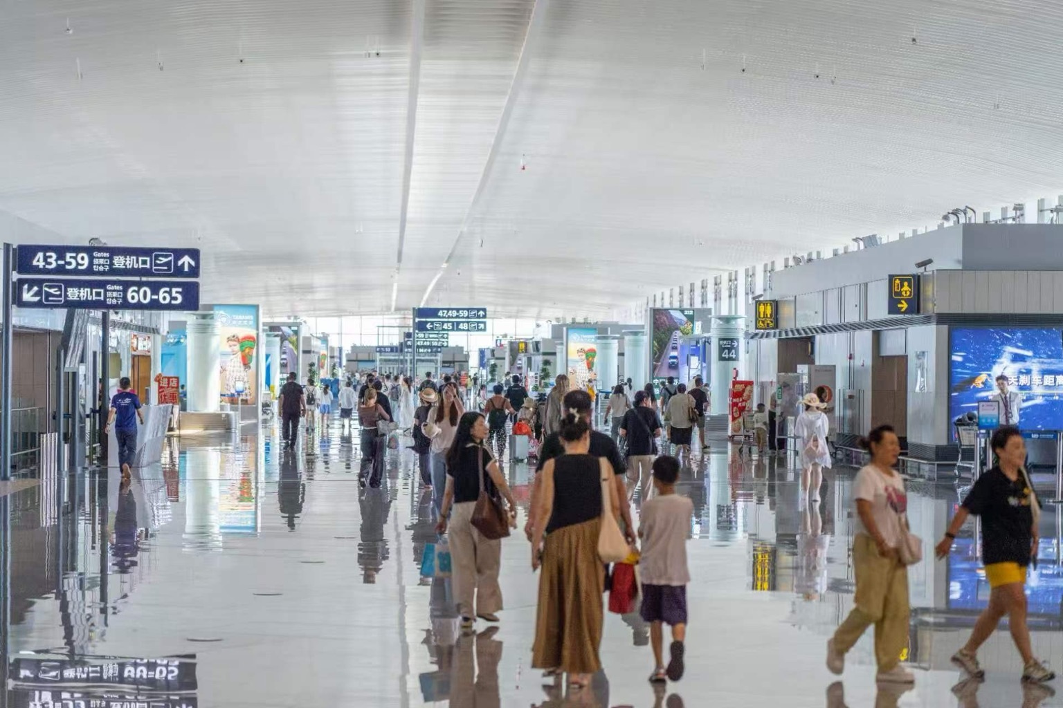 青岛机场国庆假期运送旅客66.5万人次 同比增长5%