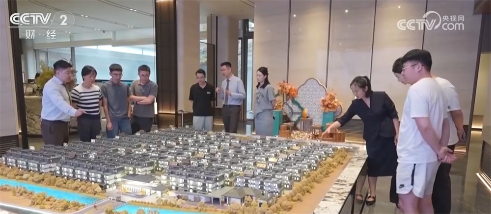 系列楼市新政“组合拳”接连落地发力 国庆假期房地产市场回暖、人气回升 系列楼市新政“组合拳”接连落地发力 国庆假期房地产市场回暖、人气回升