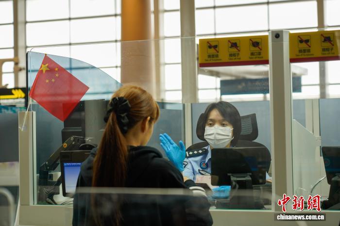 福州机场口岸国庆假期出入境旅客3.44万余人次