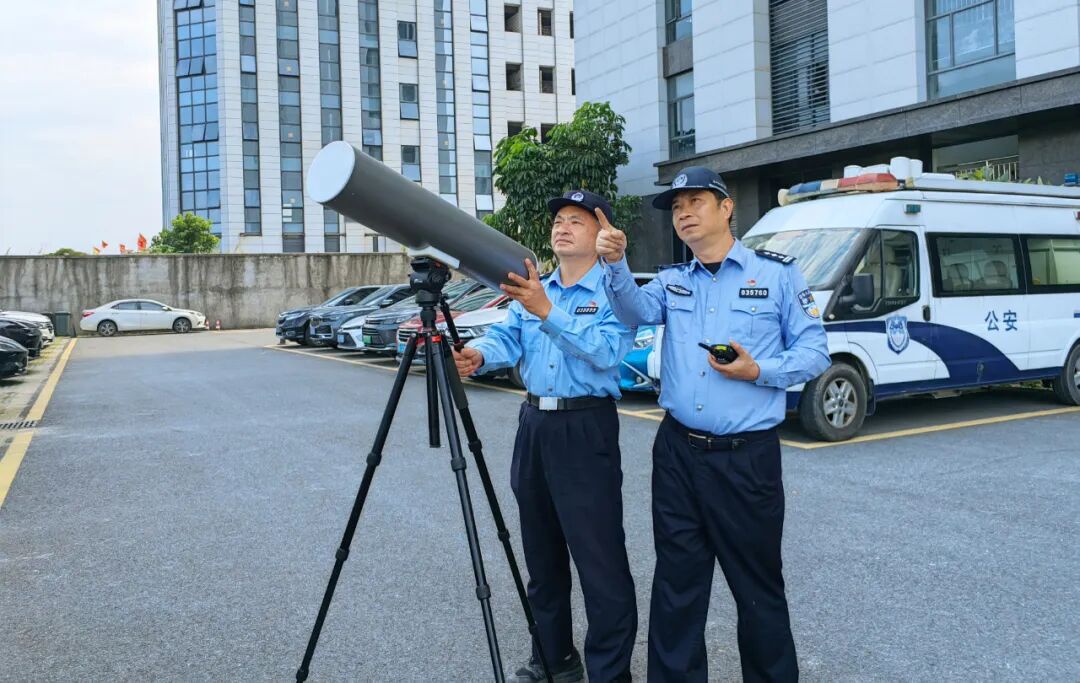广州警方:10月12日至15日,从严管控广州塔周边区域低空飞行活动 广州警方:10月12日至15日,从严管控广州塔周边区域低空飞行活动