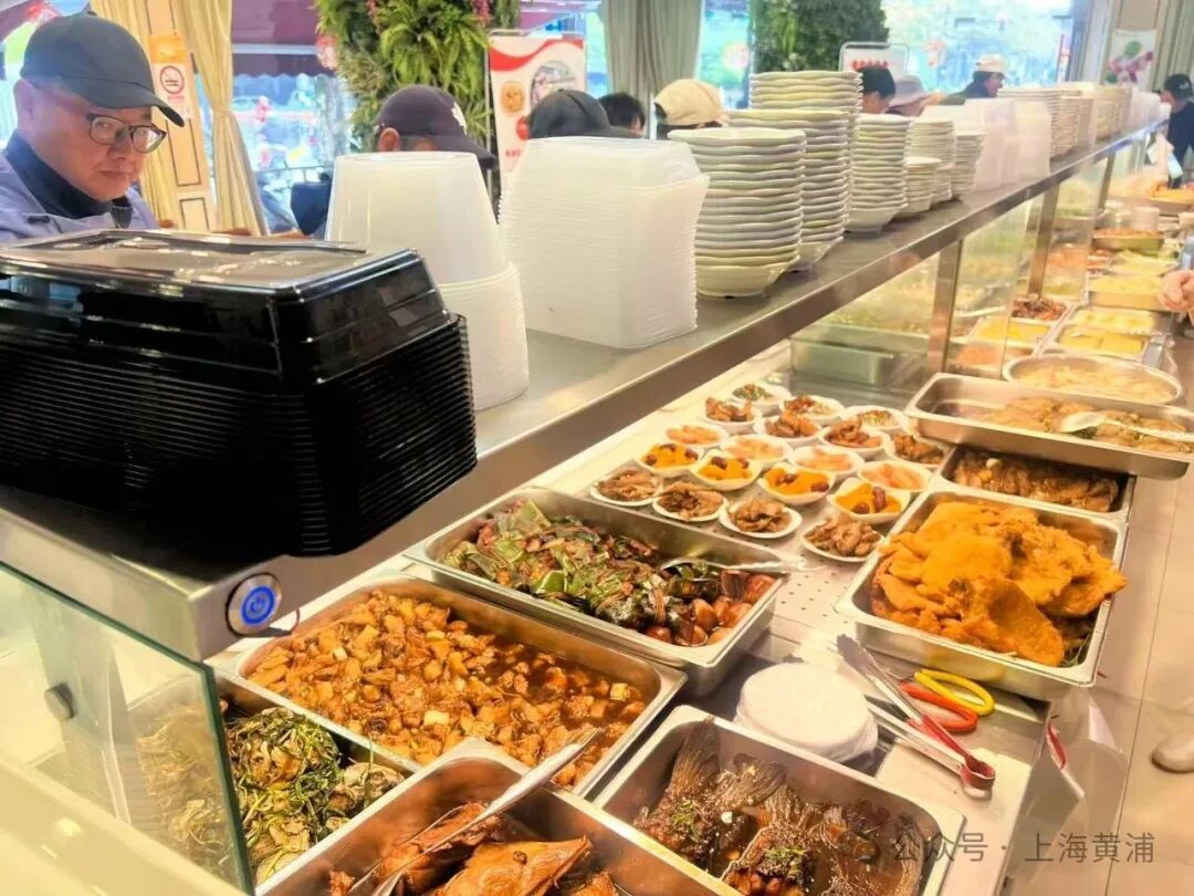 胃口小也能吃出花样!半份菜,低至4元!这个社区食堂太懂上海老人了! 胃口小也能吃出花样!半份菜,低至4元!这个社区食堂太懂上海老人了!