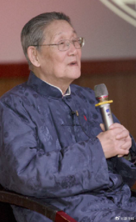 北大哲学系教授楼宇烈去世