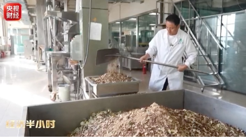 一碗拉面闯出240多亿元产业!青海拉面加速品牌化升级 一碗拉面闯出240多亿元产业!青海拉面加速品牌化升级