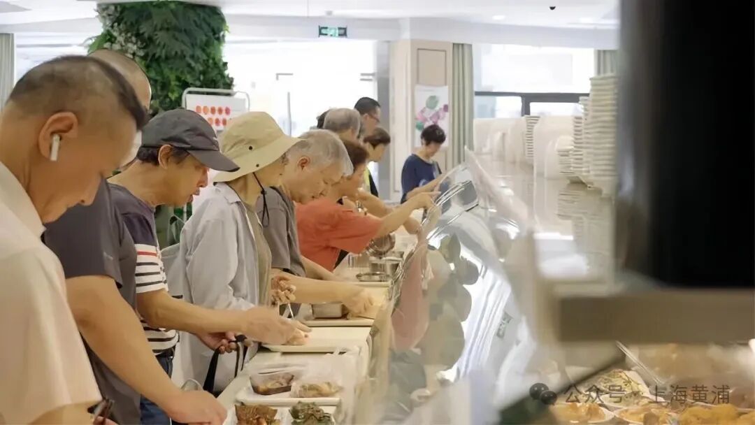 胃口小也能吃出花样!半份菜,低至4元!这个社区食堂太懂上海老人了! 胃口小也能吃出花样!半份菜,低至4元!这个社区食堂太懂上海老人了!