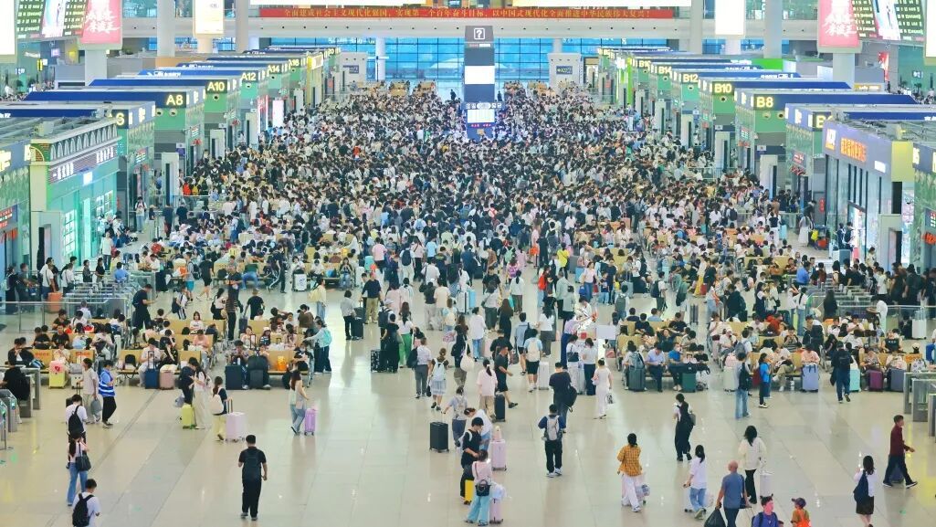 高铁站的检票口，为何会分A、B？