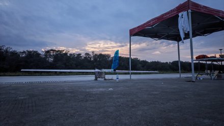全国大学生在自贡把飞机手搓上天 全国大学生在自贡把飞机手搓上天