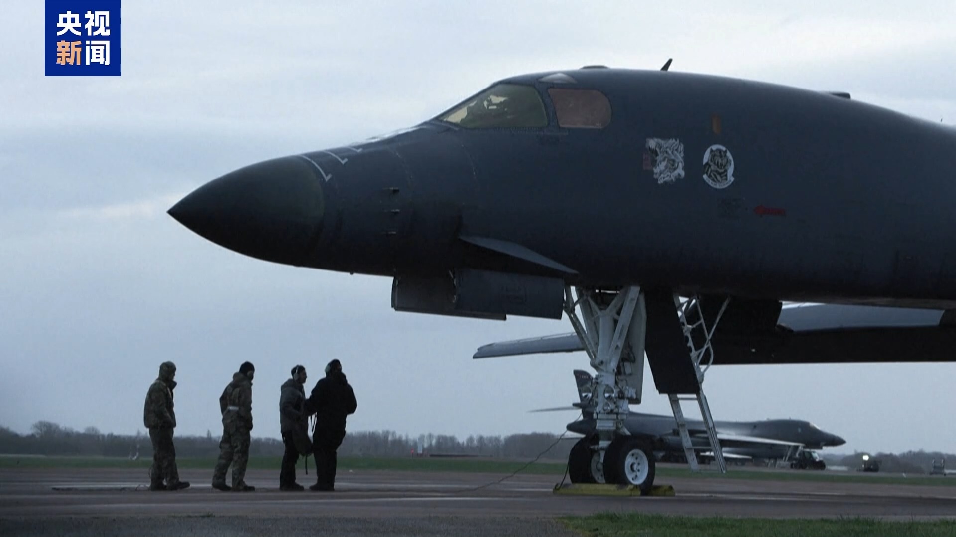 美B-1轰炸机撤离英国更多内情被披露 美B-1轰炸机撤离英国更多内情被披露