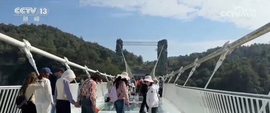 高性价比、体验多元,热度不减!“错峰游”享受假日同款精彩 感受慢旅行松弛乐趣 高性价比、体验多元,热度不减!“错峰游”享受假日同款精彩 感受慢旅行松弛乐趣