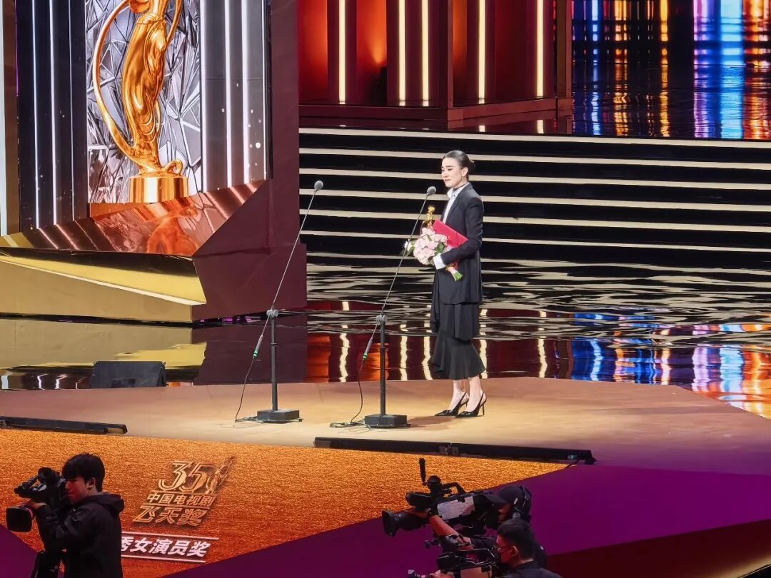 宋佳获飞天奖优秀女演员奖!成首位单角色大满贯女演员 宋佳获飞天奖优秀女演员奖!成首位单角色大满贯女演员