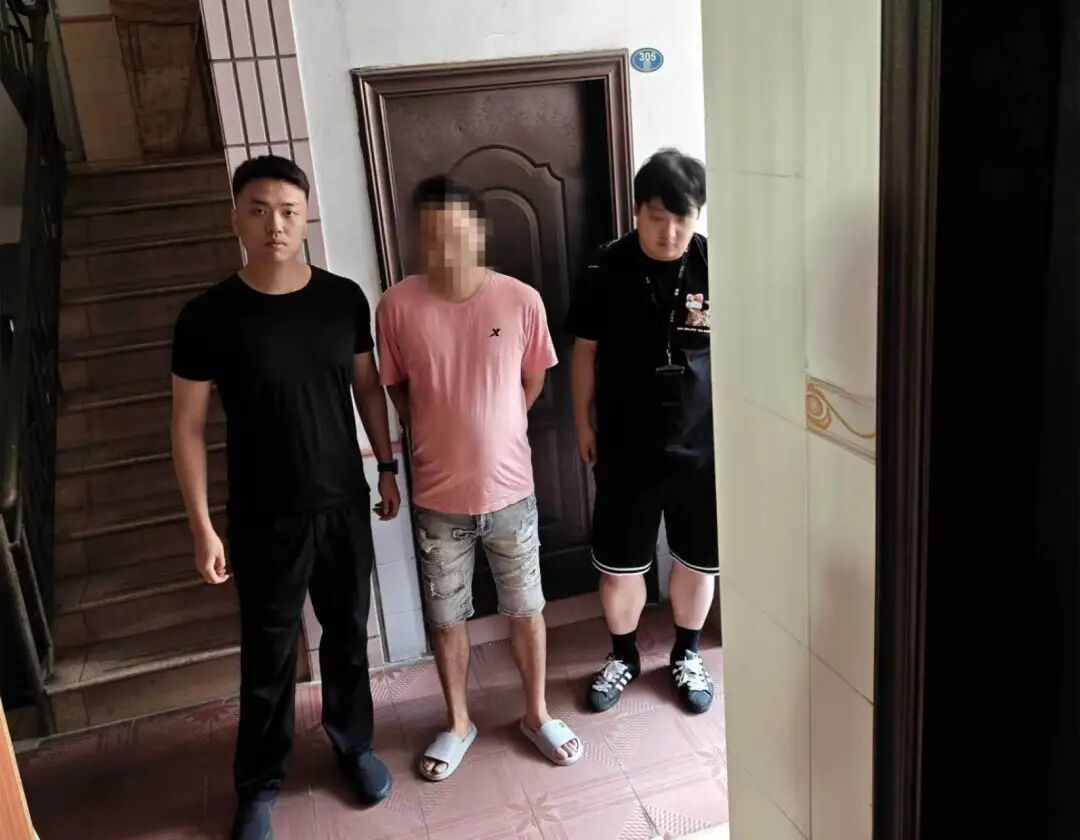 “白衣天使”竟是“抠脚大汉”？上海一市民被骗12万